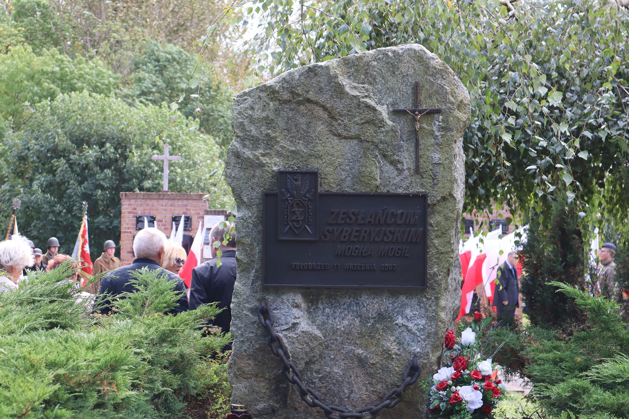 pomnik pamięci Zesłańców Sybiru w trakcie uroczystości